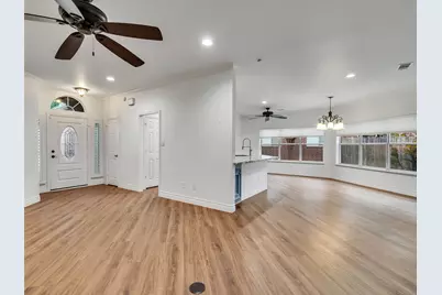 10459 Twin Circles Drive, Montgomery, TX 77356 - Photo 9