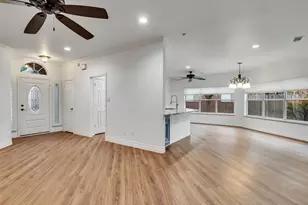 10459 Twin Circles Dr, Montgomery, TX 77356 - Photo 9