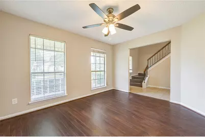 2923 Cottonfield Way, Sugar Land, TX 77479 - Photo 5