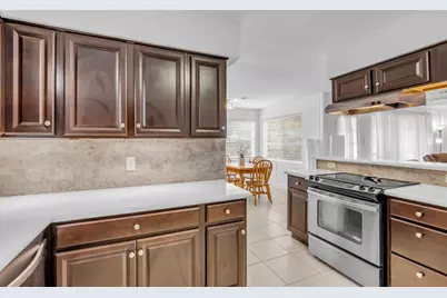 8910 Pine Shores Drive, Humble, TX 77346 - Photo 7