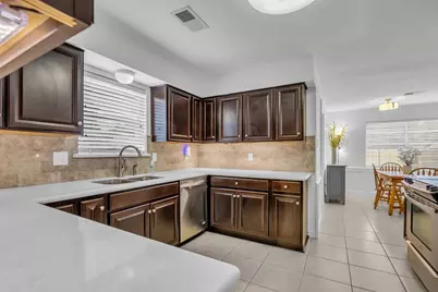8910 Pine Shores Drive, Humble, TX 77346 - Photo 31
