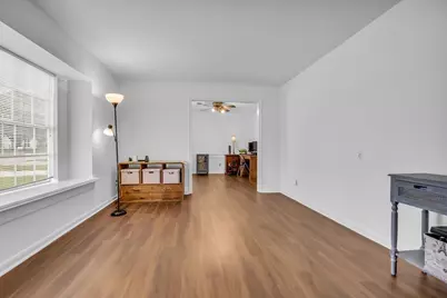 8910 Pine Shores Drive, Humble, TX 77346 - Photo 5