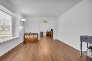 8910 Pine Shores Dr, Humble, TX 77346 - Photo 5