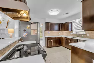 8910 Pine Shores Drive, Humble, TX 77346 - Photo 29