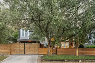 220 E 8th St, Houston, TX 77007 - Photo 3