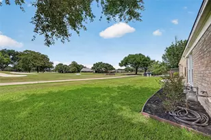 822 Merrick Dr, Sugar Land, TX 77478 - Photo 25