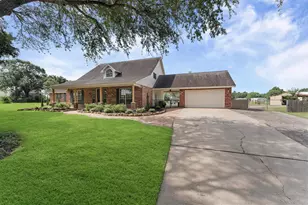 33014 Grove Park Dr, Waller, TX 77484 - Photo 3
