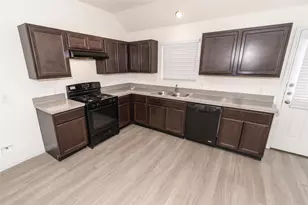 19411 Plantation Maple, Katy, TX 77449 - Photo 3