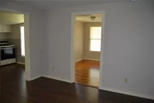 110 Cedar St, Highlands, TX 77562 - Photo 9