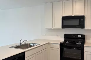 553 Falling Cave Dr, Willis, TX 77378 - Photo 5