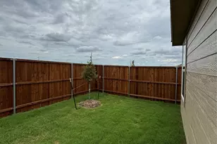553 Falling Cave Dr, Willis, TX 77378 - Photo 33