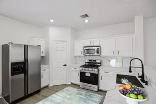 1705 Stuart St, Houston, TX 77004 - Photo 19