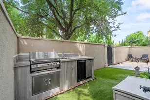 5507 Val Verde St, Houston, TX 77056 - Photo 5