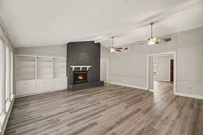 12614 Rocky Hill Drive, Houston, TX 77066 - Photo 9