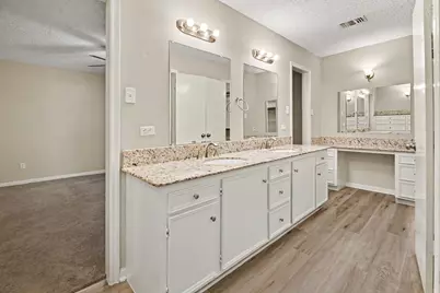 12614 Rocky Hill Drive, Houston, TX 77066 - Photo 29