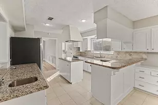 12614 Rocky Hill Dr, Houston, TX 77066 - Photo 7
