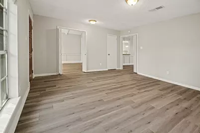 12614 Rocky Hill Drive, Houston, TX 77066 - Photo 15