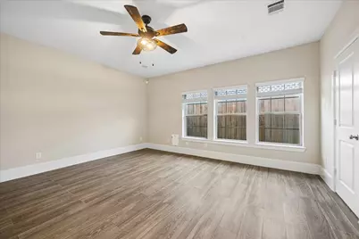 8306 Ginger Oak Street, Houston, TX 77055 - Photo 5