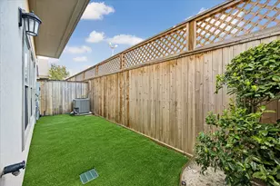 8306 Ginger Oak St, Houston, TX 77055 - Photo 25