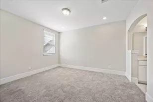 8306 Ginger Oak St, Houston, TX 77055 - Photo 23