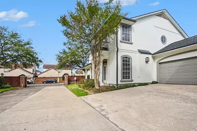 1470 Springrock Lane #6, Houston, TX 77055 - Photo 31