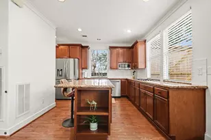 1470 Springrock Ln, Houston, TX 77055 - Photo 7