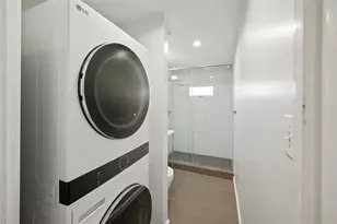 4518 Viking Dr, Houston, TX 77092 - Photo 11