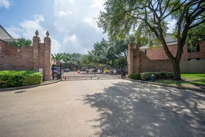 2255 Braeswood Park Drive #127, Houston, TX 77030 - Photo 25