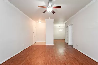 2255 Braeswood Park Drive #127, Houston, TX 77030 - Photo 3