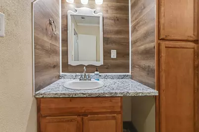 615 Elk Drive, Crosby, TX 77532 - Photo 17