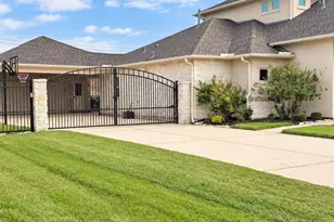 1813 N Prairie Ln, Deer Park, TX 77536 - Photo 11