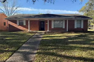 2206 Palomar St, Baytown, TX 77520 - Photo 1