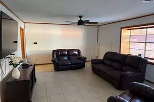 2206 Palomar St, Baytown, TX 77520 - Photo 5