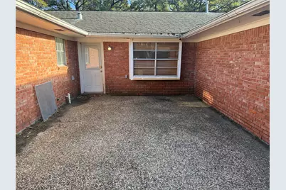 2206 Palomar Street, Baytown, TX 77520 - Photo 3