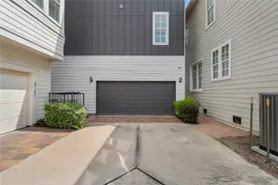8743 Oak Kolbe Ln, Houston, TX 77080 - Photo 23