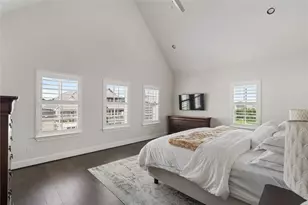 8743 Oak Kolbe Ln, Houston, TX 77080 - Photo 11