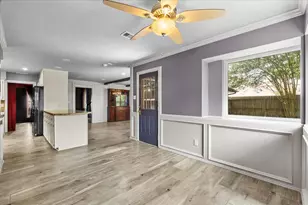 15814 Larkfield Dr, Houston, TX 77059 - Photo 11