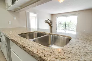 2818 S Bartell Dr, Houston, TX 77054 - Photo 11