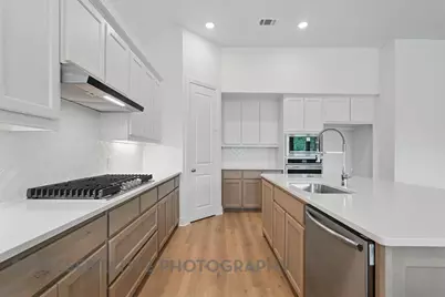 12242 Valencia Boulevard, Mont Belvieu, TX 77523 - Photo 13