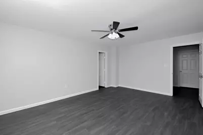 4719 19th Street #D, Bacliff, TX 77518 - Photo 9