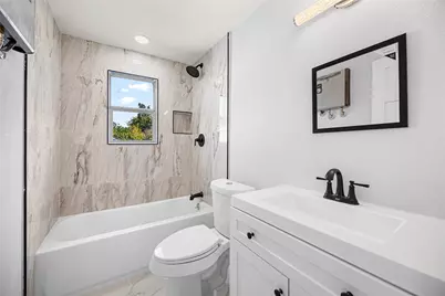 3229 Holman Street #4, Houston, TX 77004 - Photo 7