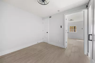 3229 Holman Street #4, Houston, TX 77004 - Photo 17