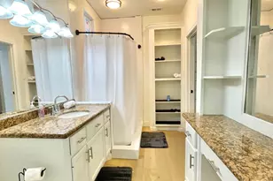 301 Tabor St, Houston, TX 77009 - Photo 13