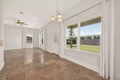 2211 Silverbonnet Street, Houston, TX 77055 - Photo 13