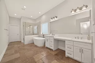 2211 Silverbonnet St, Houston, TX 77055 - Photo 31