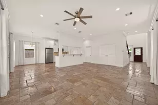 2211 Silverbonnet St, Houston, TX 77055 - Photo 9