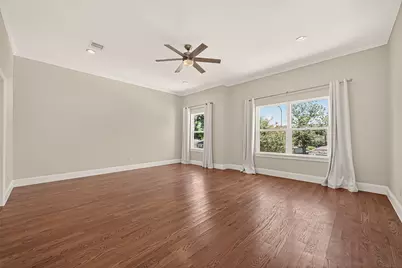 2211 Silverbonnet Street, Houston, TX 77055 - Photo 27