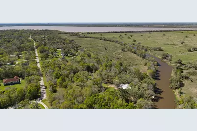 319 Buffalo Trail, Lake Jackson, TX 77566 - Photo 47