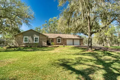 319 Buffalo Trail, Lake Jackson, TX 77566 - Photo 1