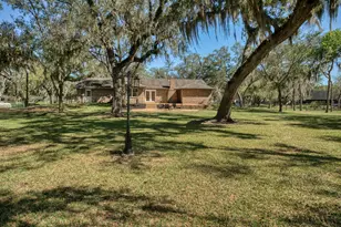 319 Buffalo Trail, Lake Jackson, TX 77566 - Photo 29